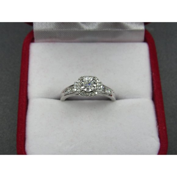 Jewelry - Size 7 10K White Gold 2.2 Total Carat Weight Of Natural Diamonds Band Ring
